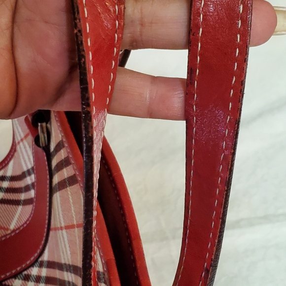 Burberry Tote. Blue Label. Red/Cream Novacheck Pattern. - Picture 4 of 12